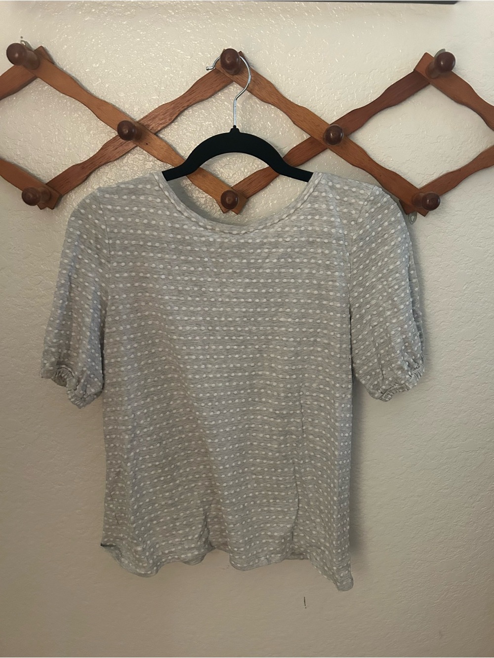 LOFT Cream Textured Short Sleeve Puff Top